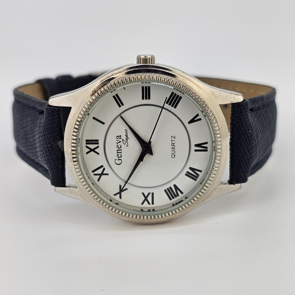 Geneva‎ Women's Watch 36MM White Dial Dark Blue Faux Leather Bands New Battery